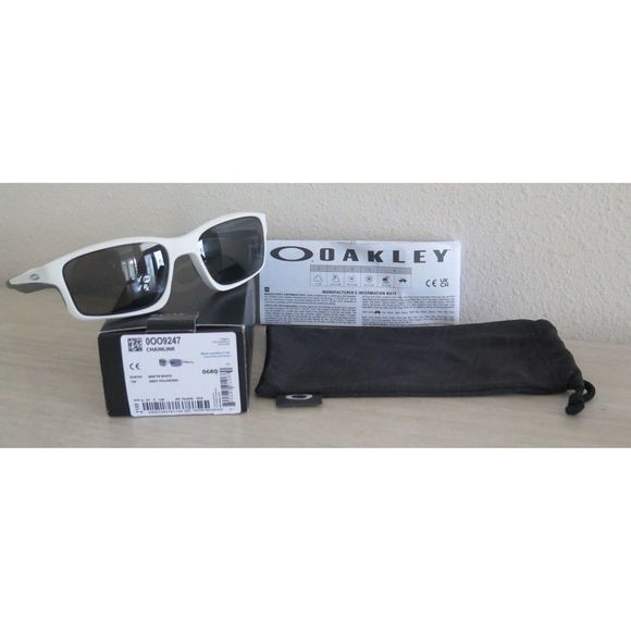 Oakley OO9247-07 Men's Matte White/Grey Chainlink Polarized Sunglasses $150 - Picture 1 of 11